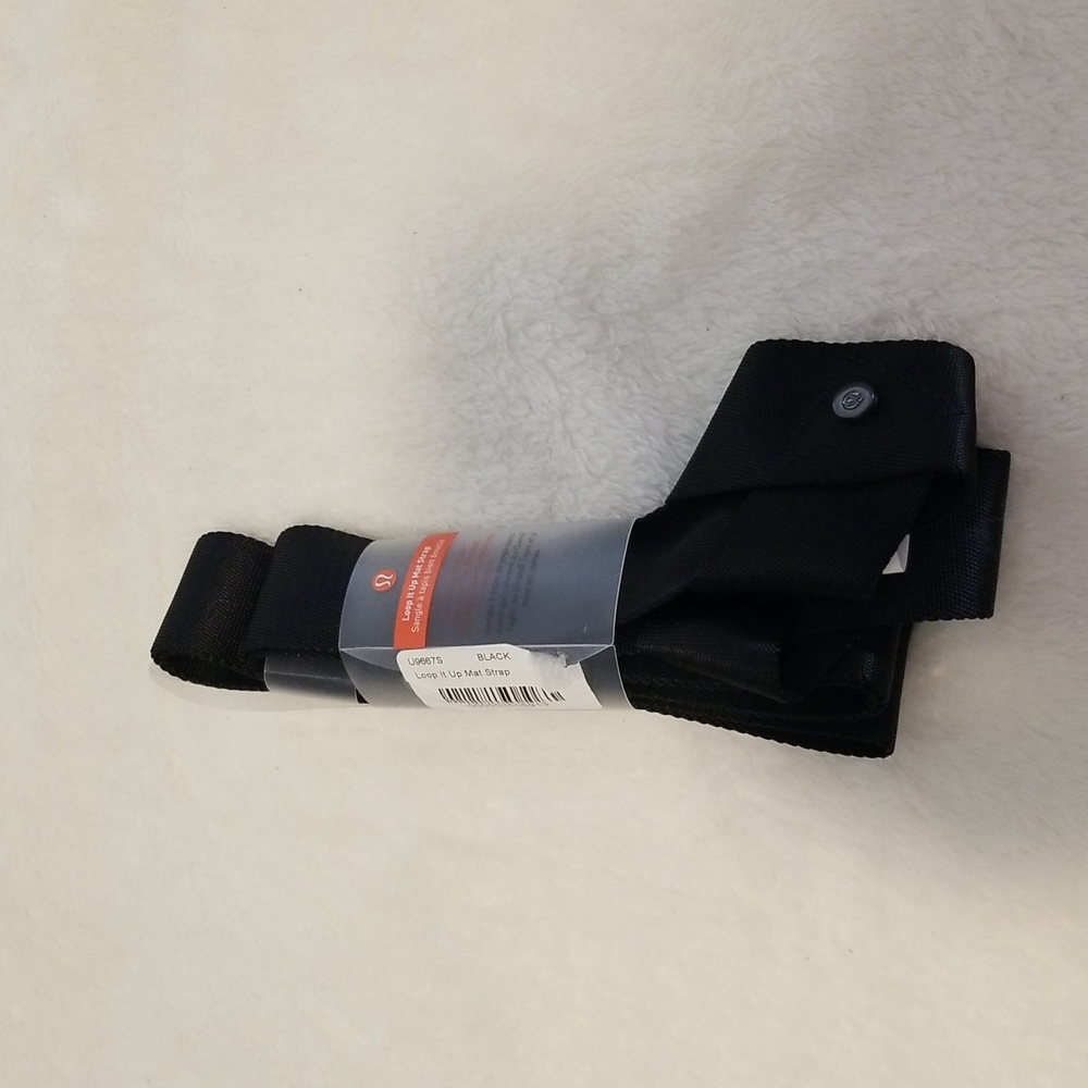 NWT Lululemon loop it up mat strap